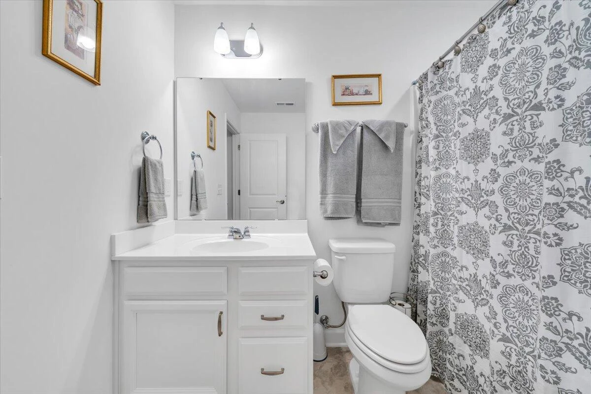 2141 Kings Walk DR NE - Photo 39