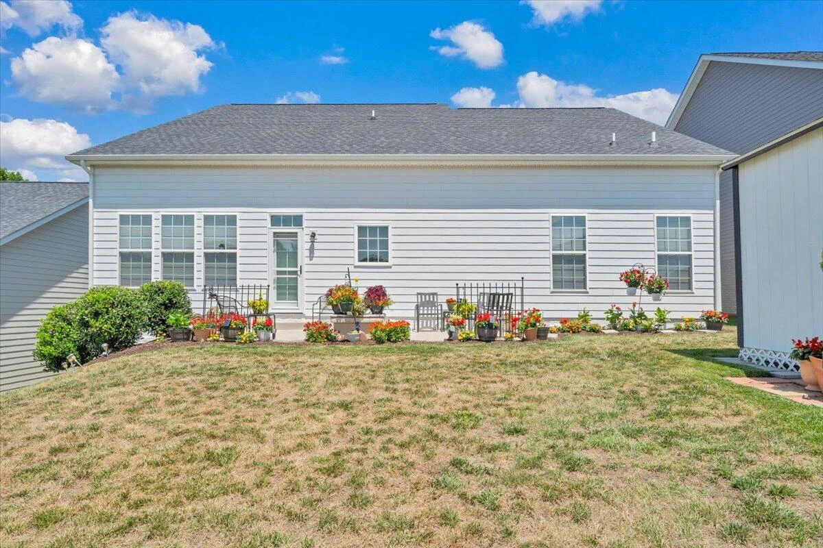 2141 Kings Walk DR NE - Photo 43