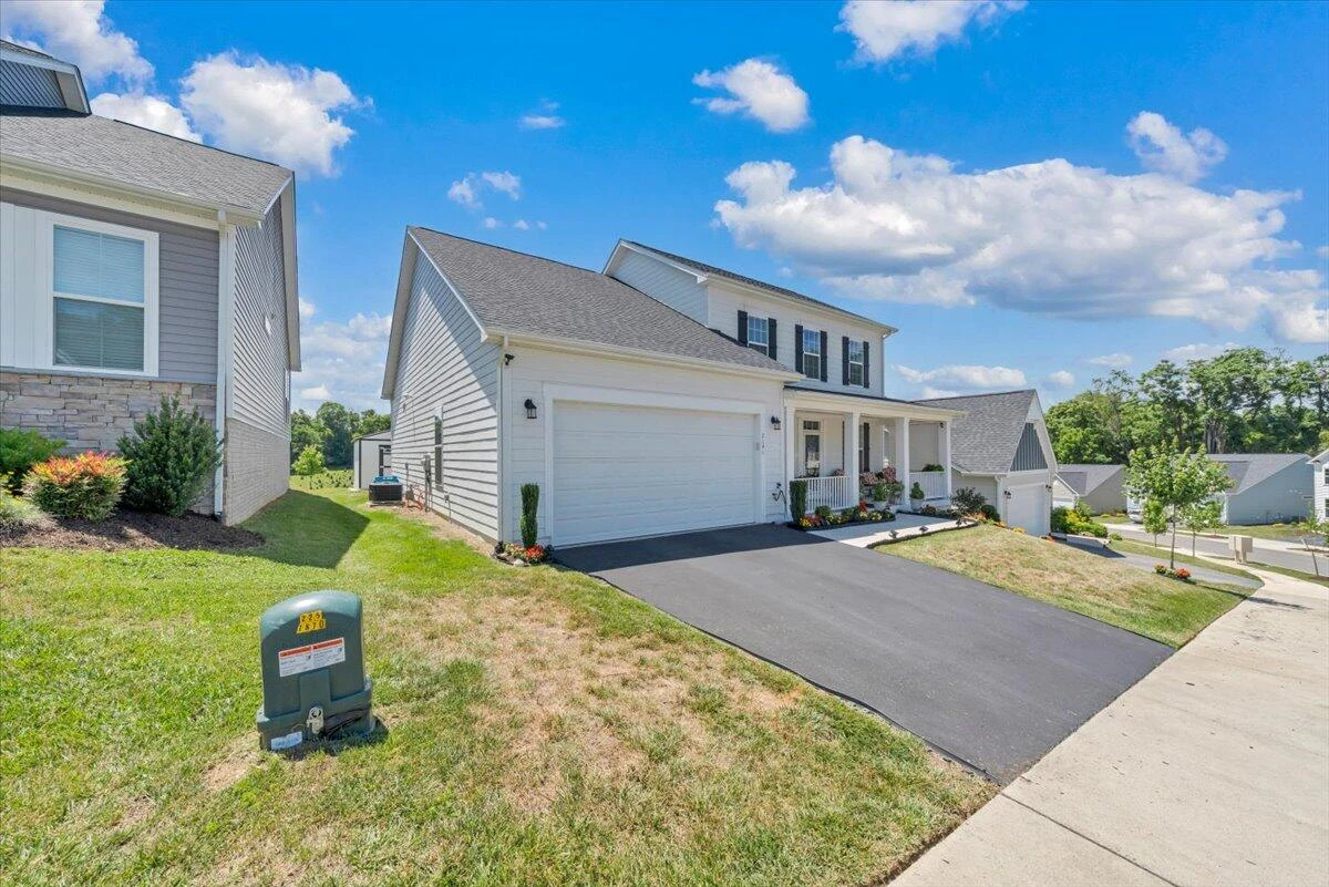 2141 Kings Walk DR NE - Photo 48