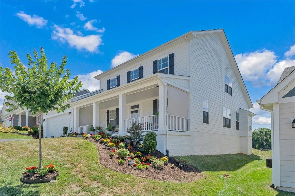 2141 Kings Walk DR NE - Photo 50