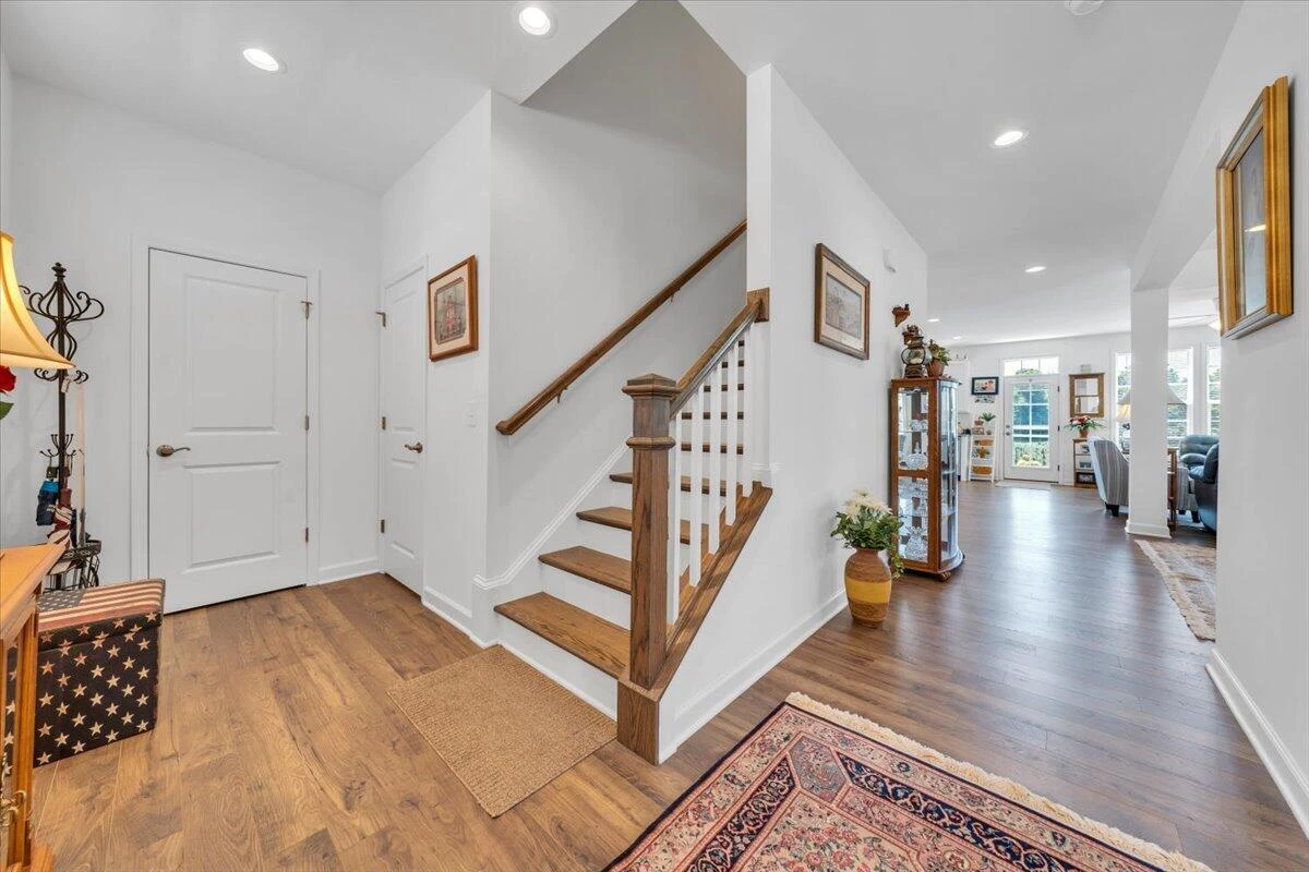 2141 Kings Walk DR NE - Photo 8