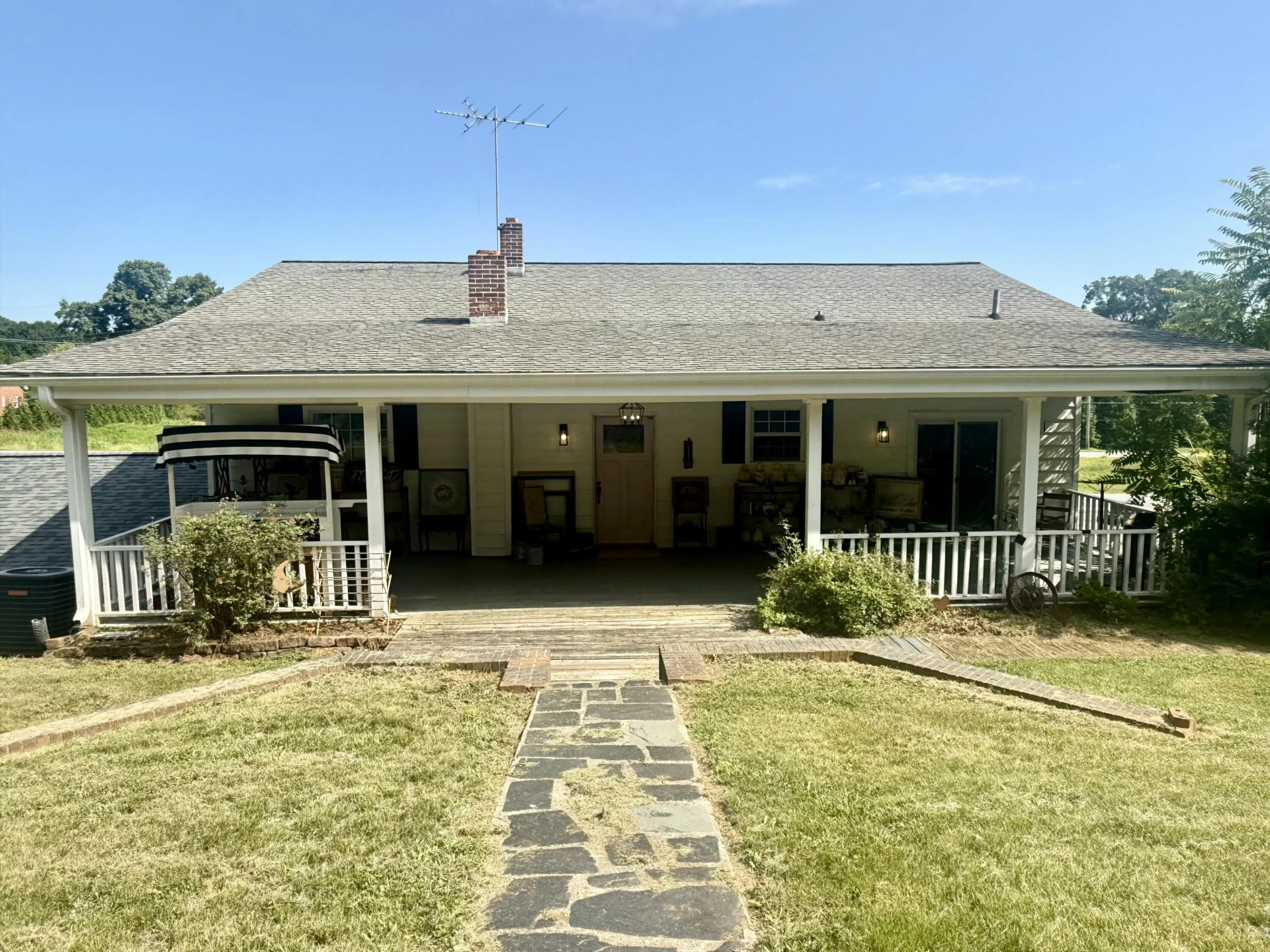 2770 W Lynchburg Salem