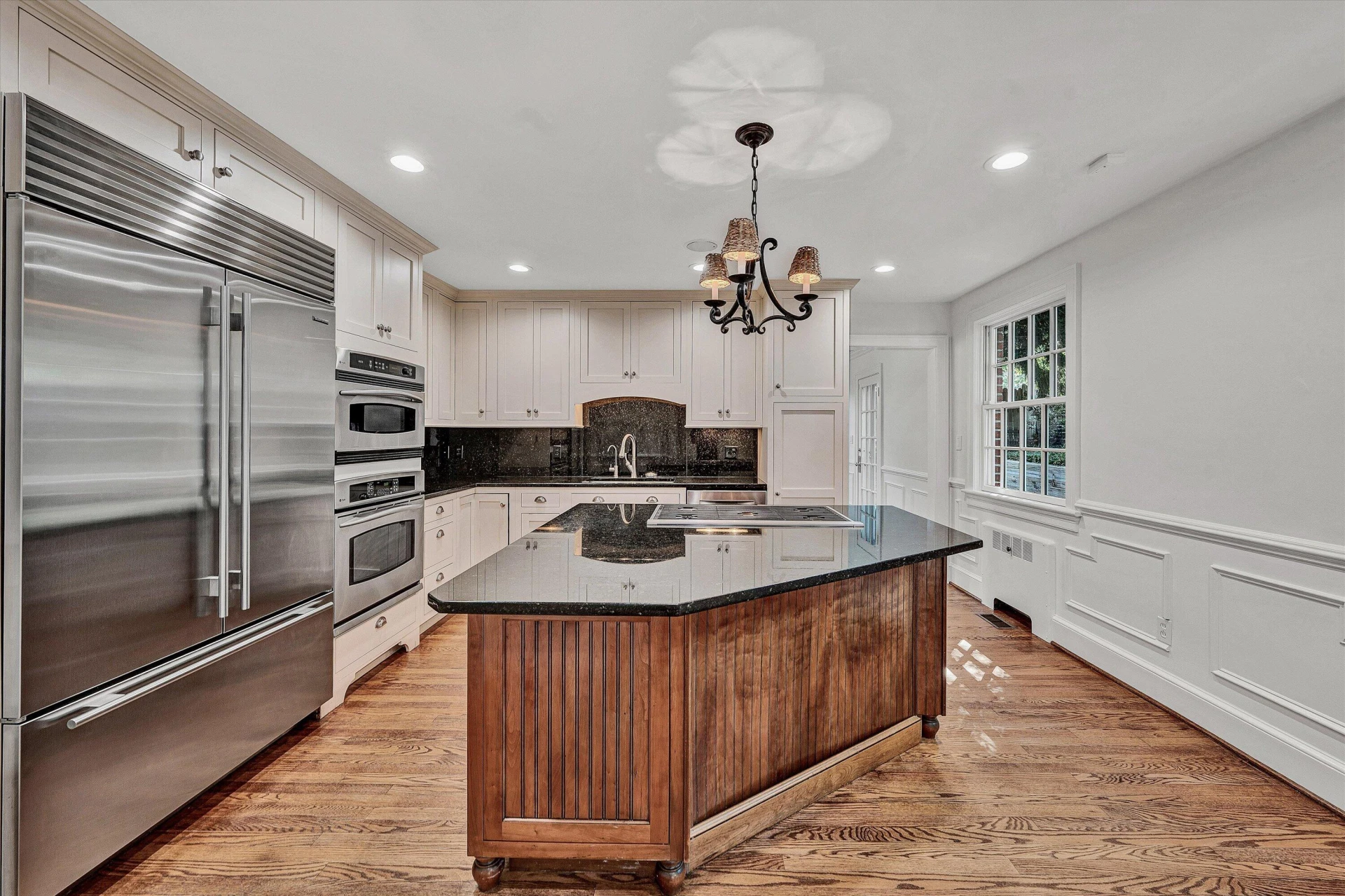3052 Poplar LN SW - Photo 4