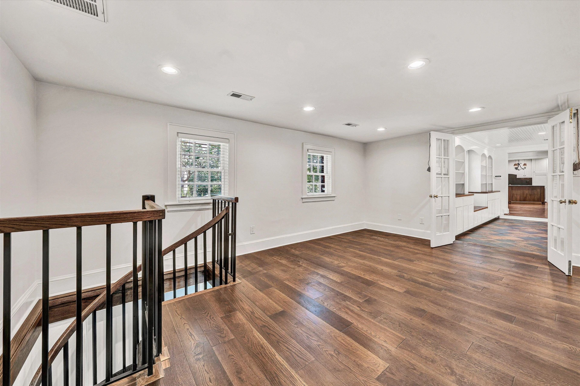 3052 Poplar LN SW - Photo 10