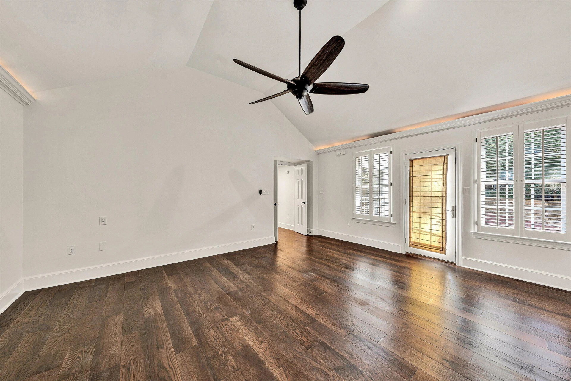 3052 Poplar LN SW - Photo 18