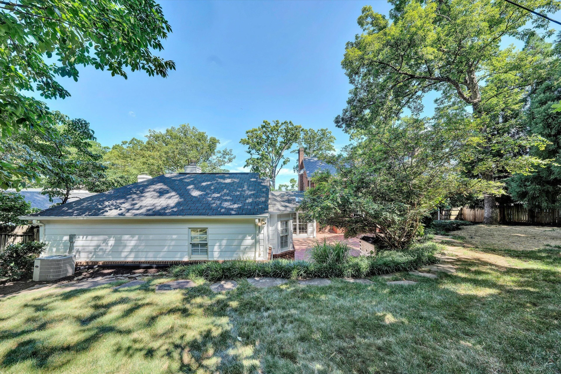 3052 Poplar LN SW - Photo 36