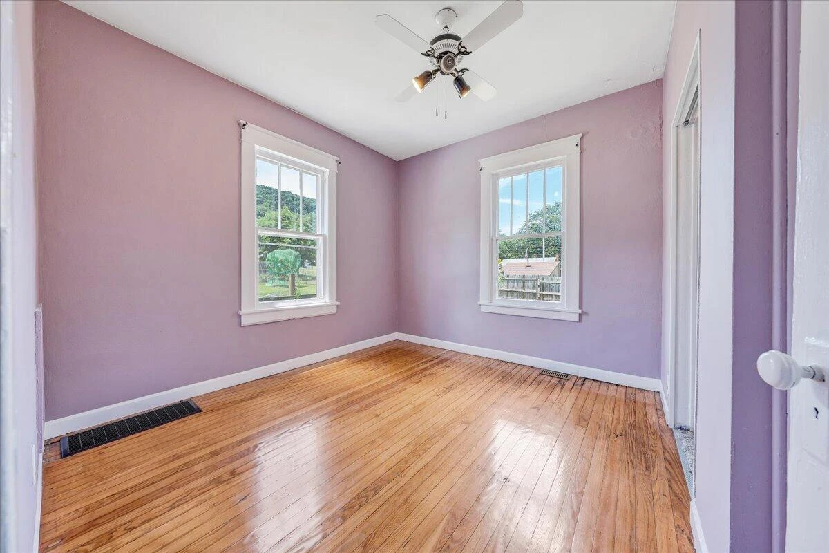 3739 Melcher ST SE - Photo 16
