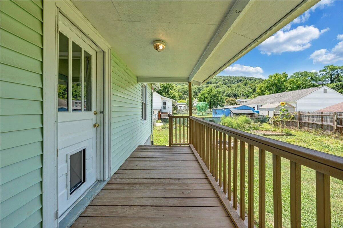 3739 Melcher ST SE - Photo 27