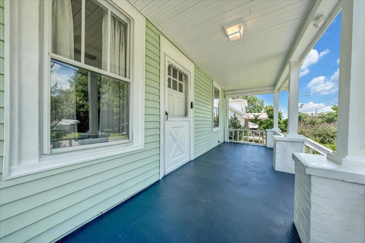 3739 Melcher ST SE - Photo 3