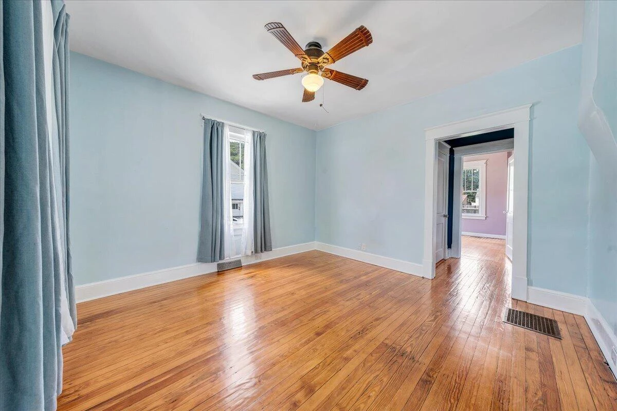 3739 Melcher ST SE - Photo 6