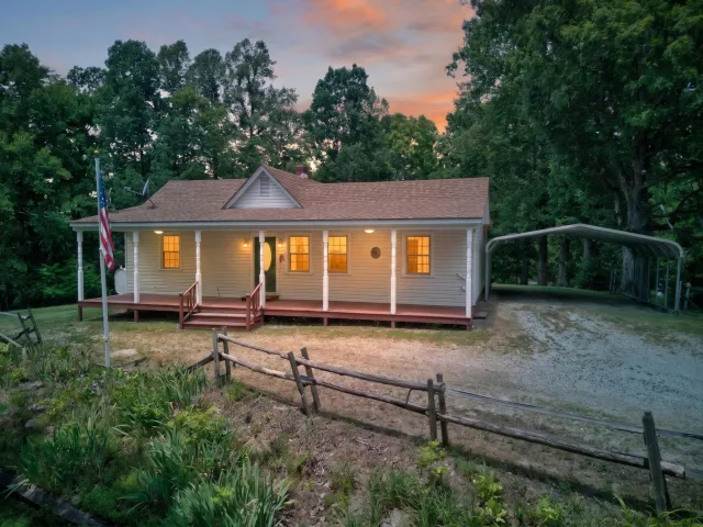 937 Waidsboro RD, Ferrum, VA, 24088