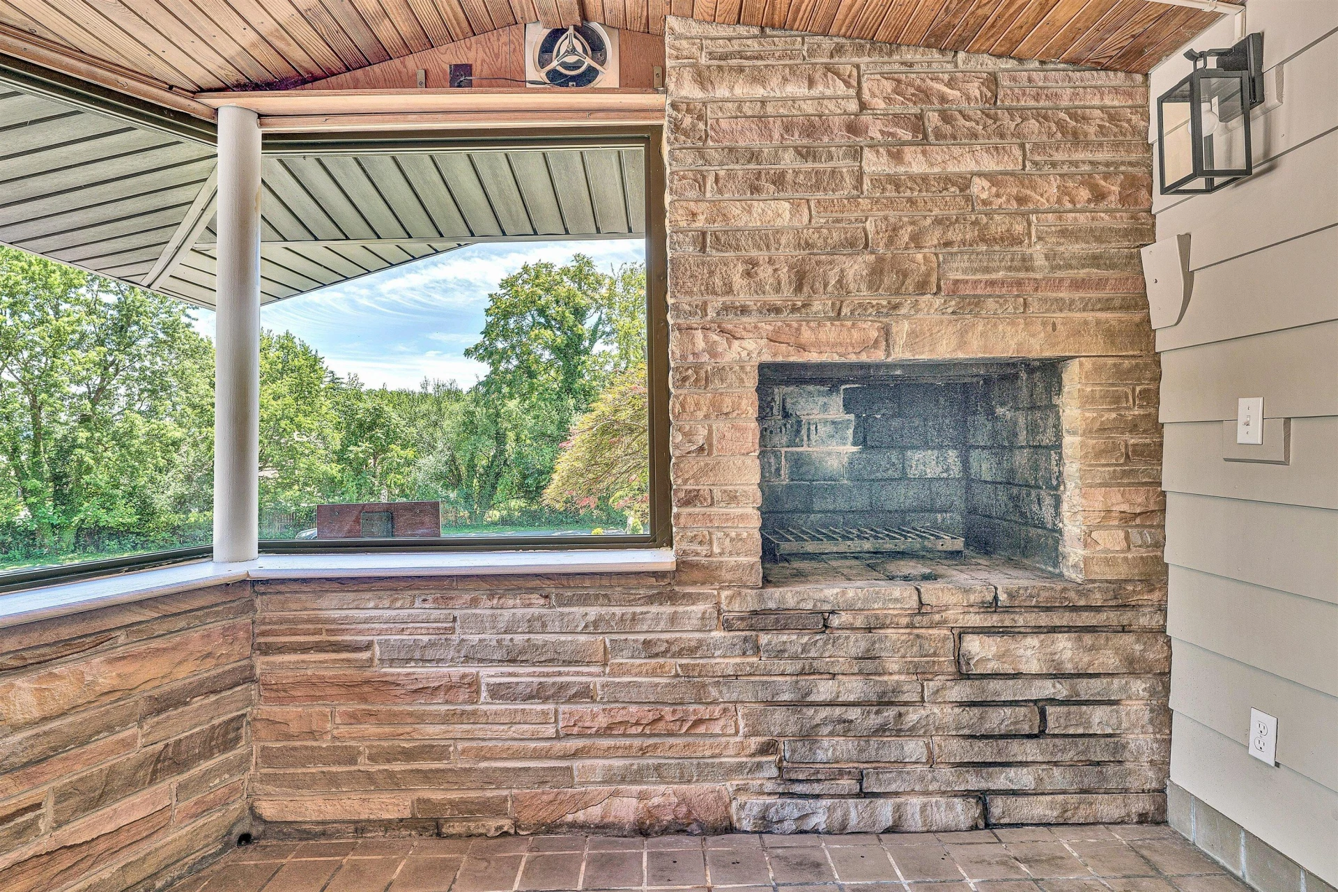 1223 Roanoke BLVD - Photo 34