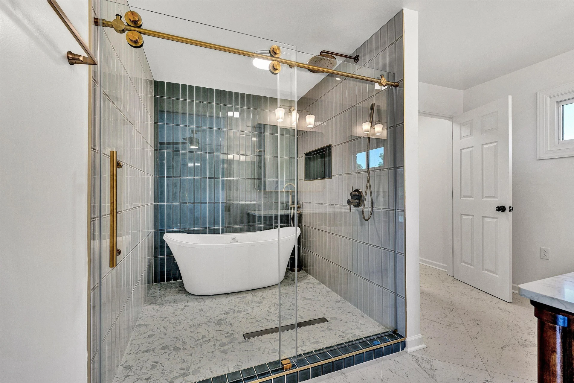1223 Roanoke BLVD - Photo 45