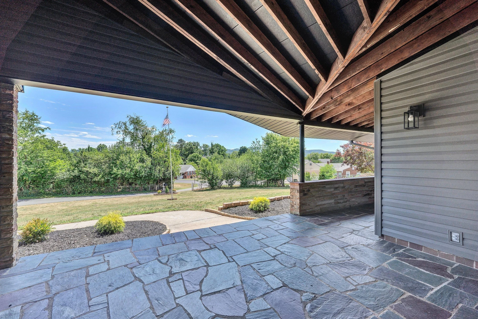 1223 Roanoke BLVD - Photo 7