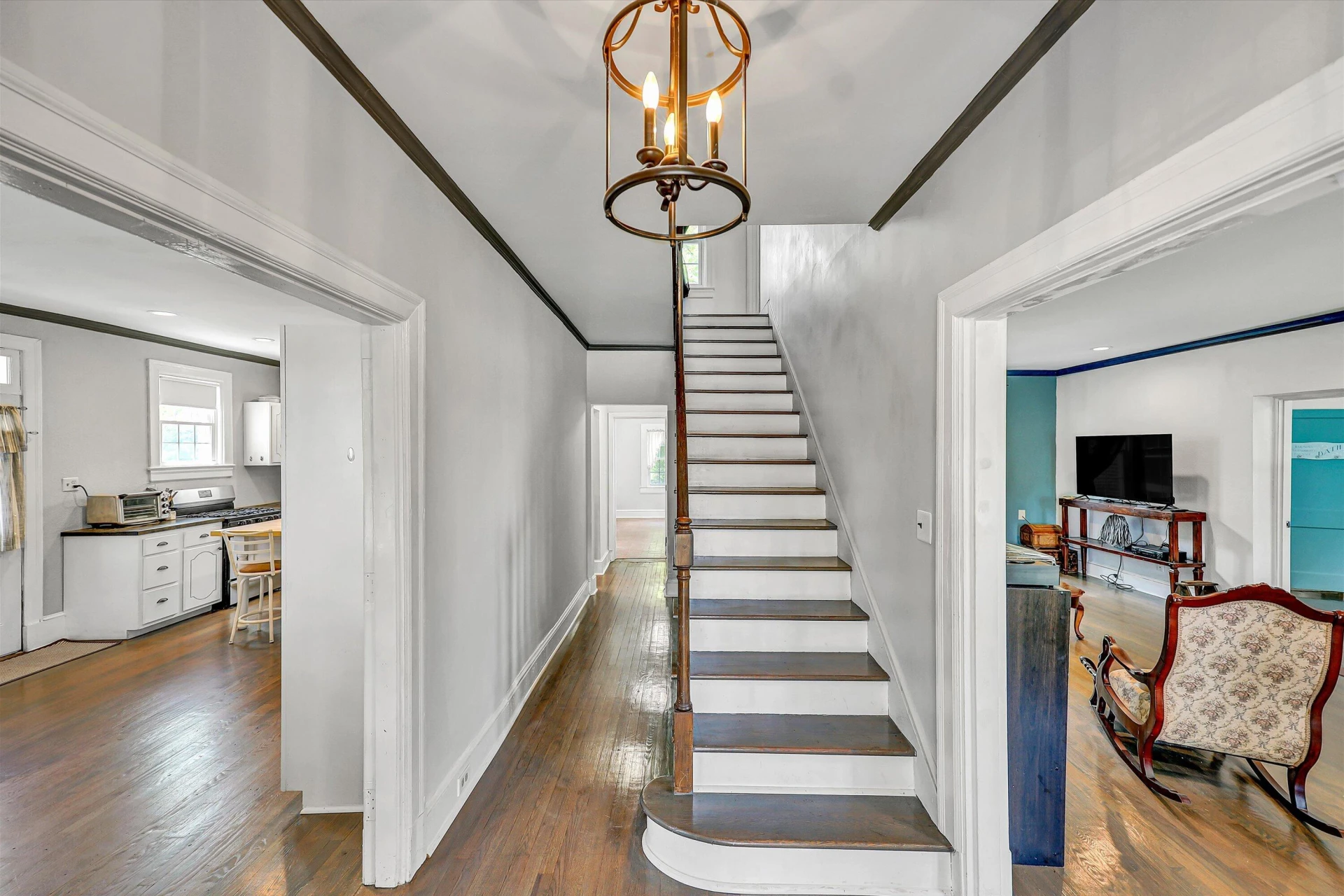 708 Starling AVE - Photo 6