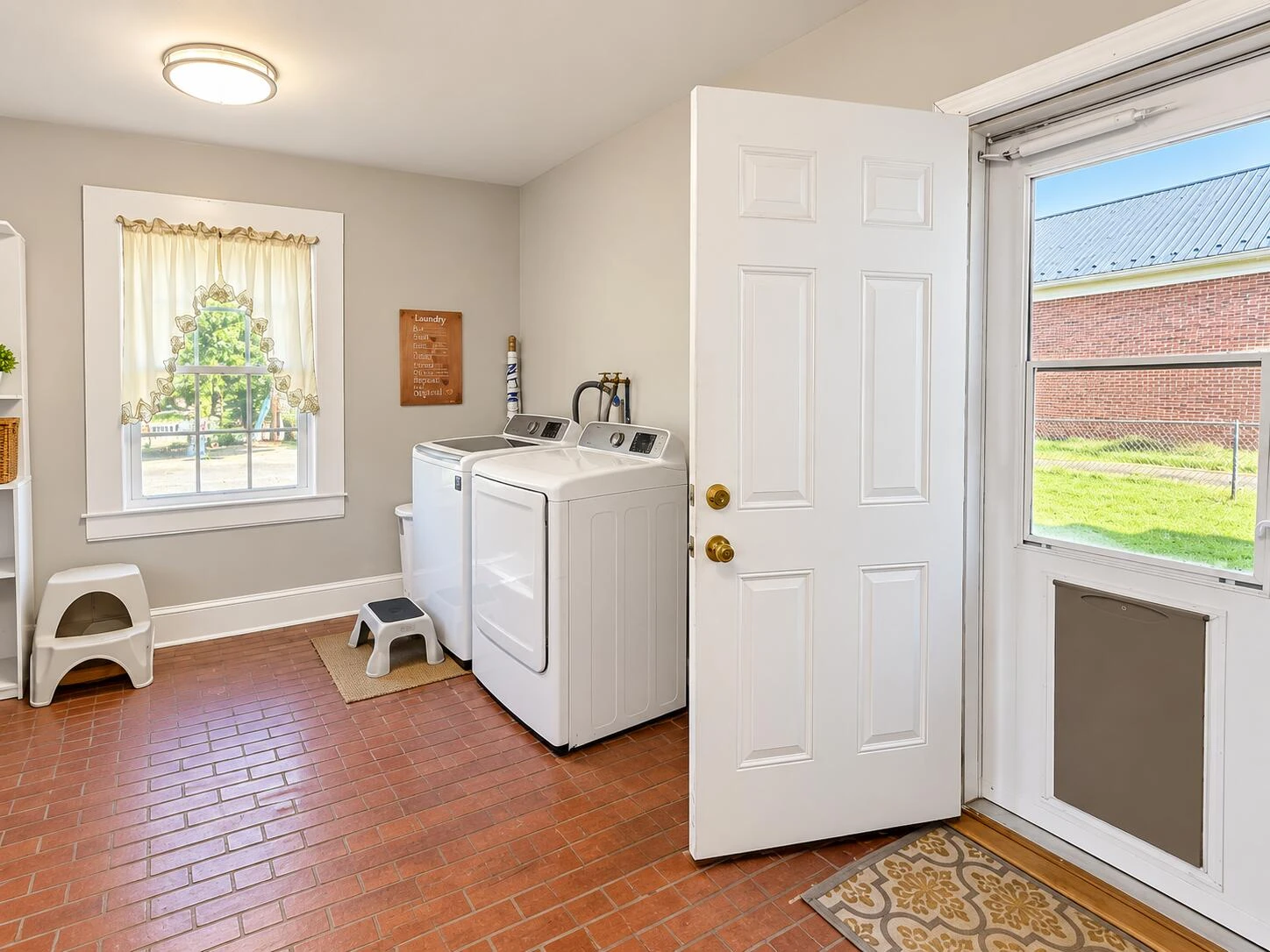 708 Starling AVE - Photo 10