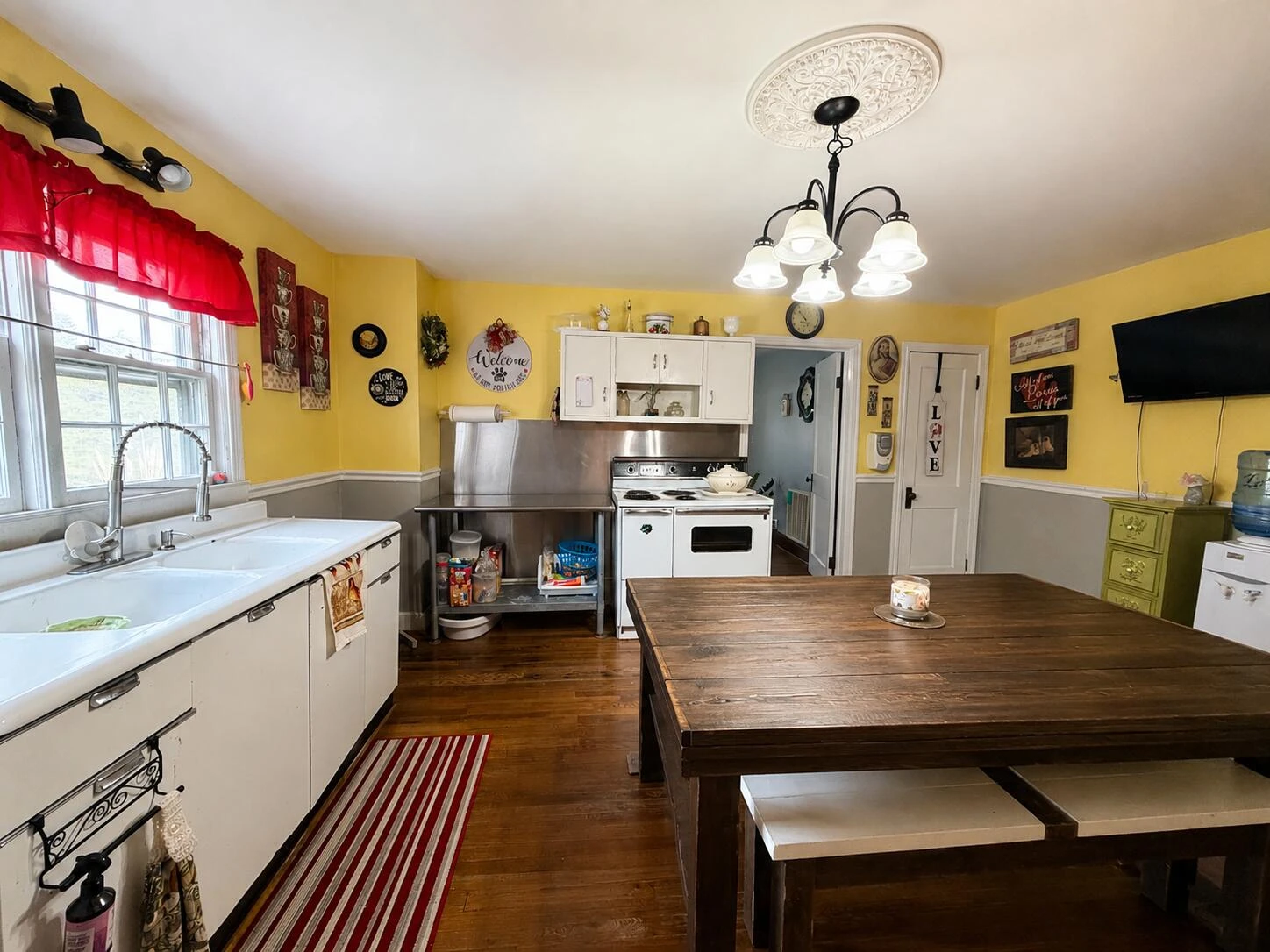 1491 Jones Ridge RD - Photo 3