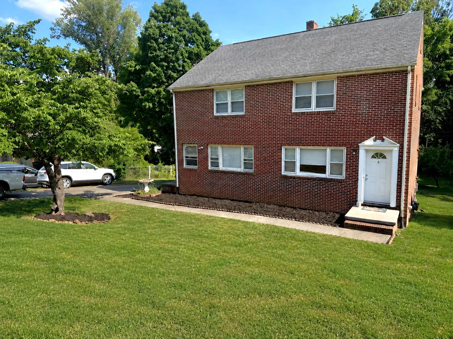 4320 Cresthill DR