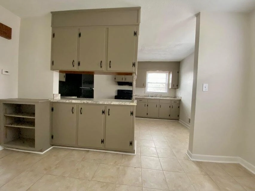 4320 Cresthill DR - Photo 5