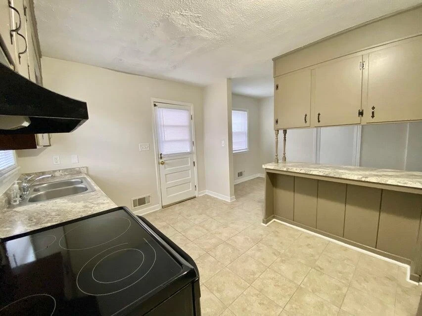 4320 Cresthill DR - Photo 7