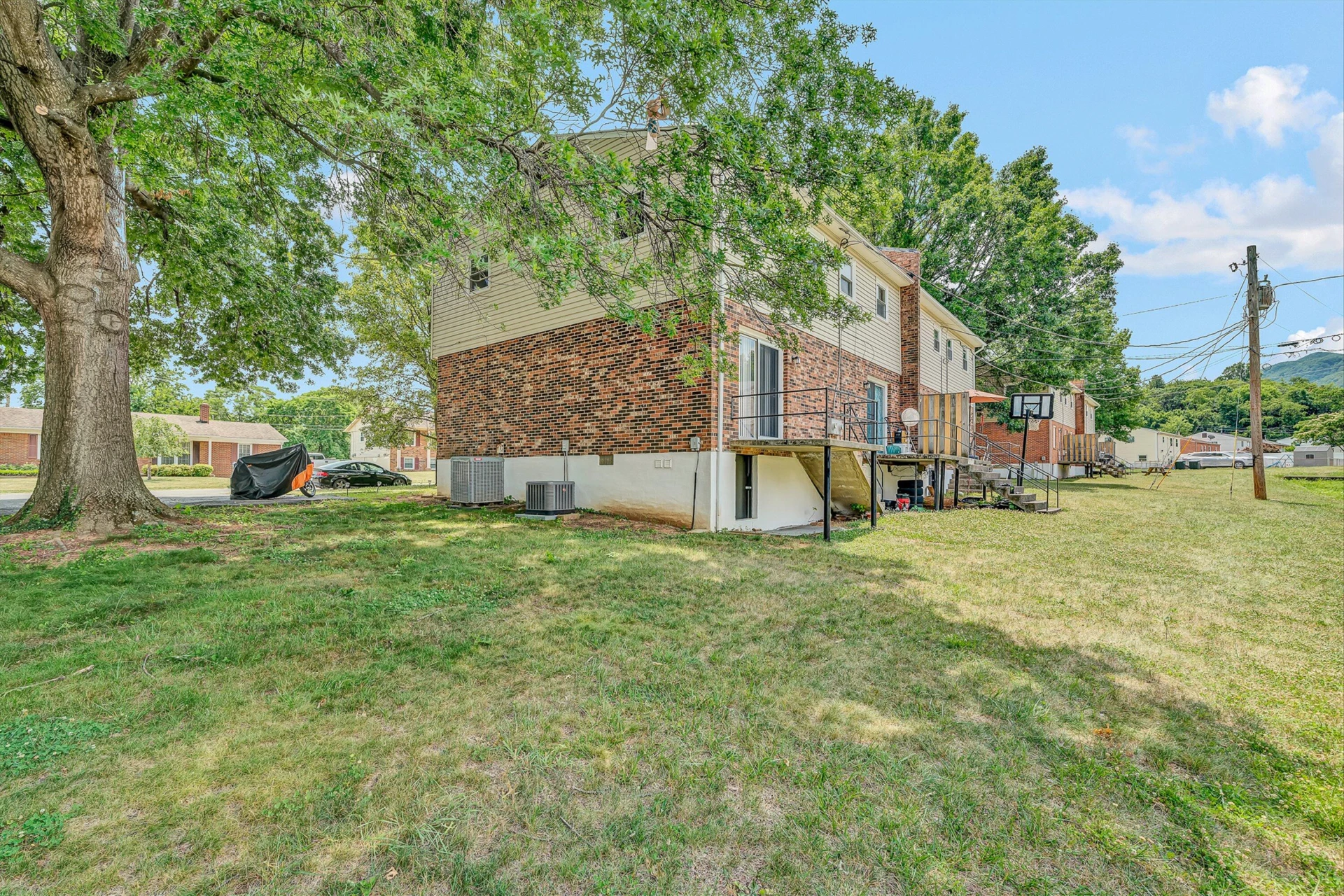 2153 Mulberry ST #2153, 2155,2157, 2159 - Photo 4