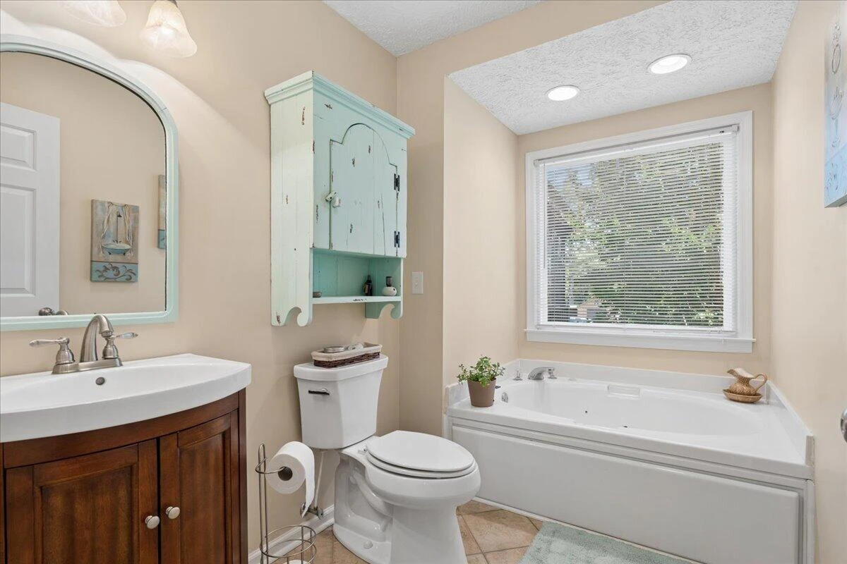 11188 Dickerson Mill RD - Photo 5