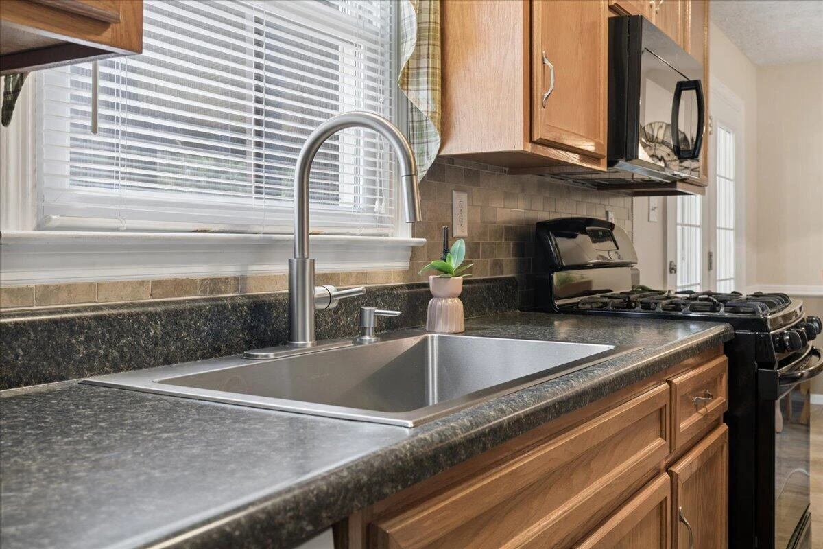 11188 Dickerson Mill RD - Photo 9
