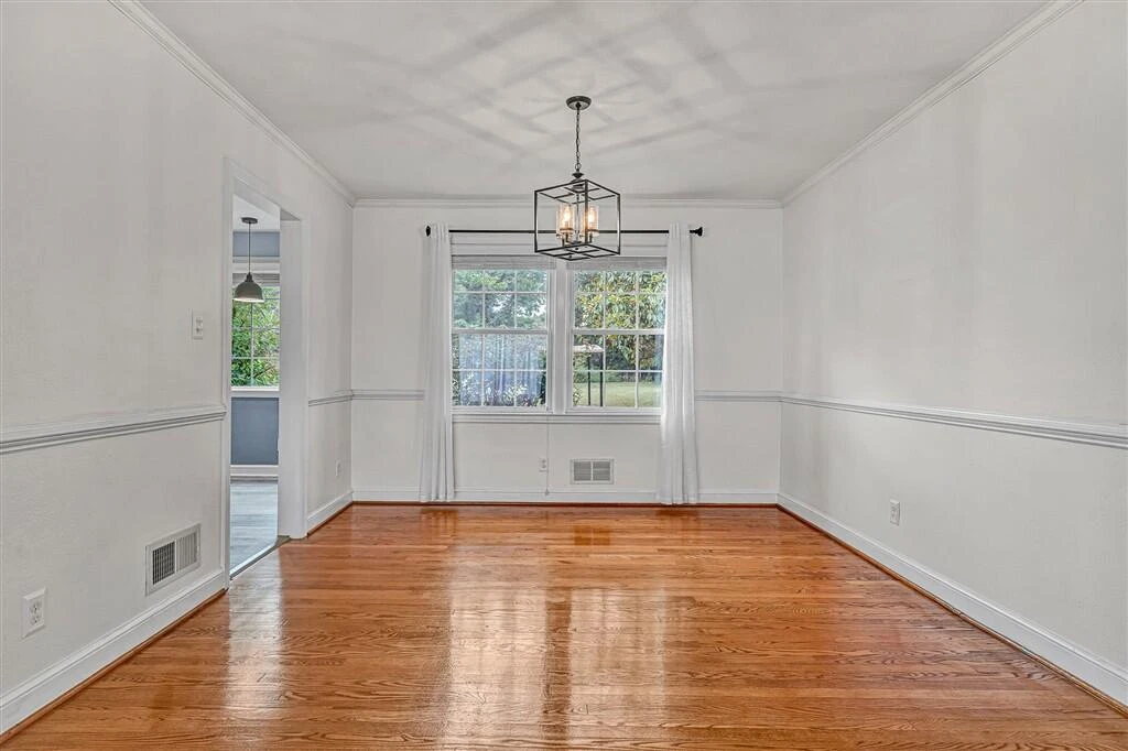 920 Tremont RD - Photo 13