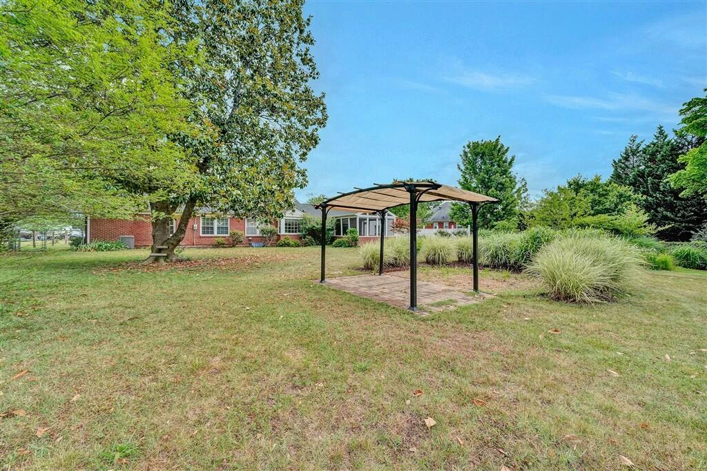 920 Tremont RD - Photo 28