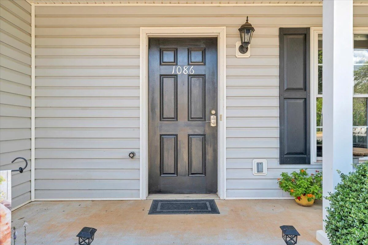 1086 Haymore DR