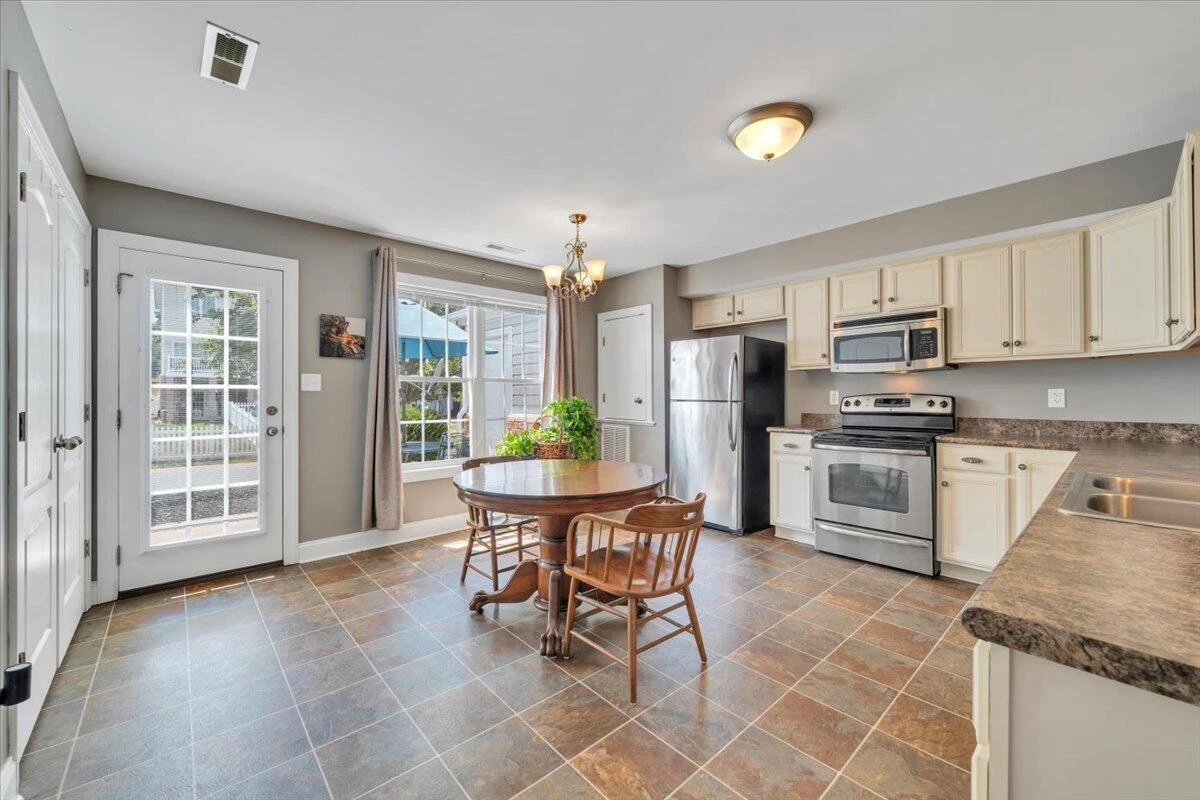 1086 Haymore DR - Photo 13