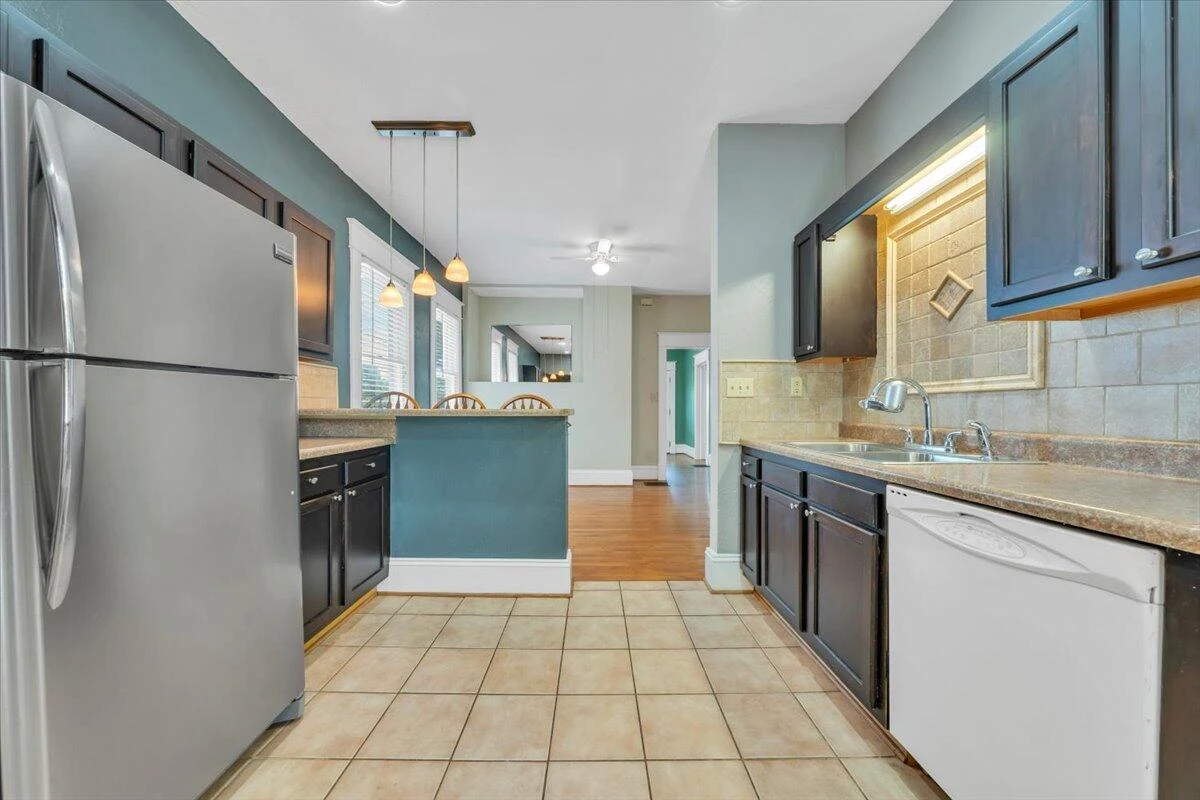 1122 Murray AVE SE - Photo 19