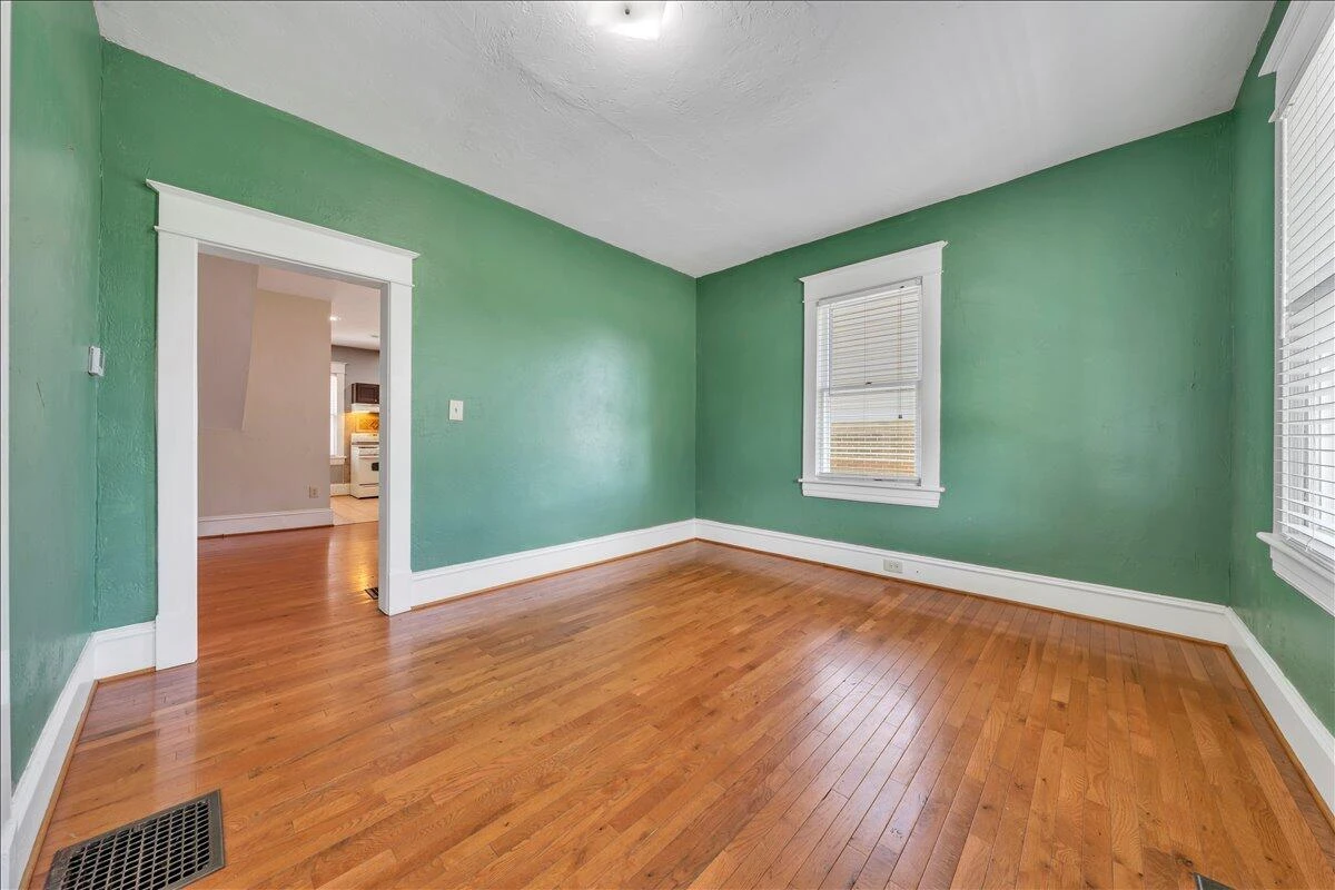 1122 Murray AVE SE - Photo 4