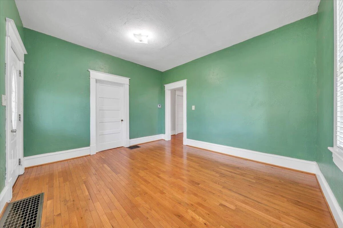 1122 Murray AVE SE - Photo 9