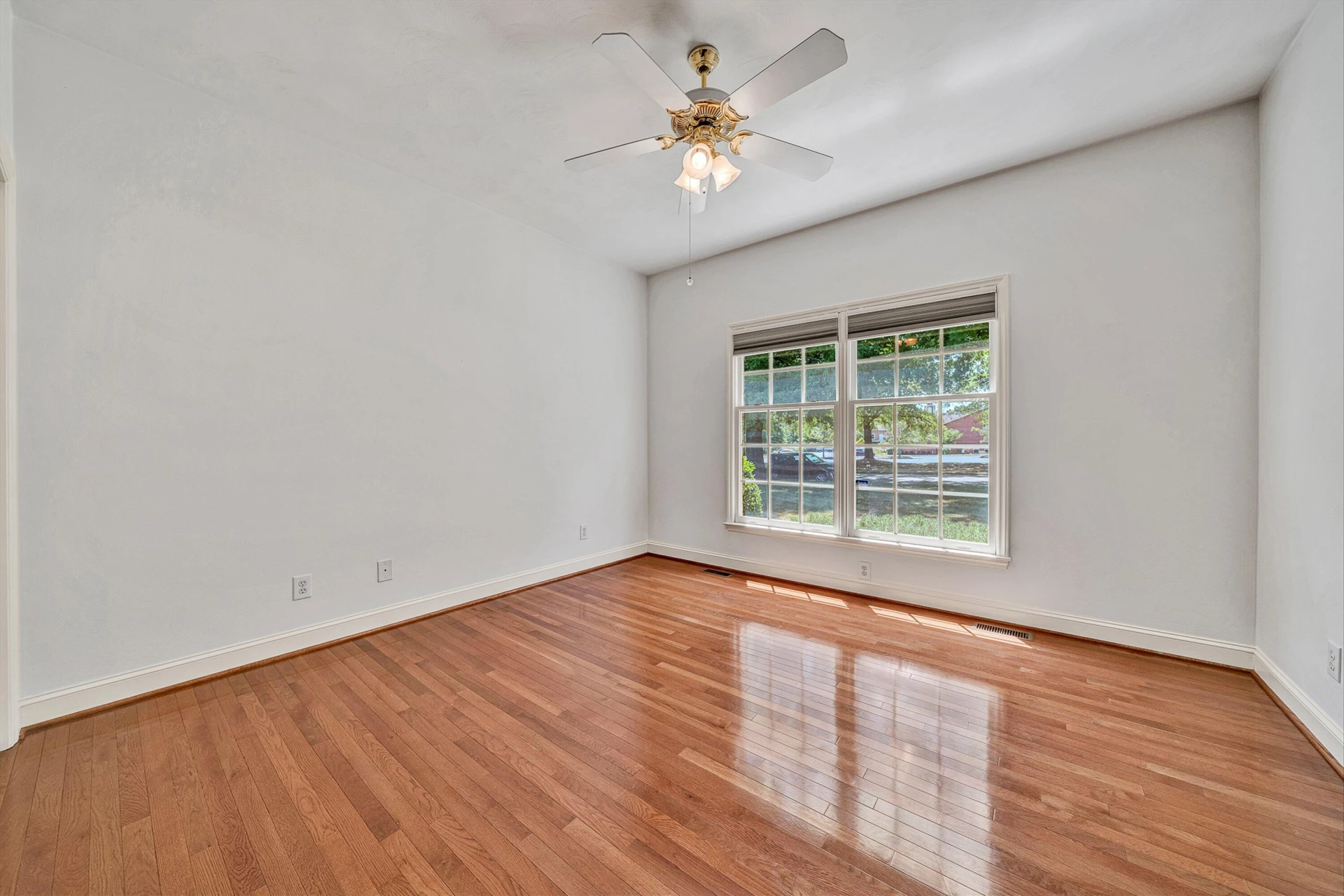 3723 Renfield DR SW - Photo 32