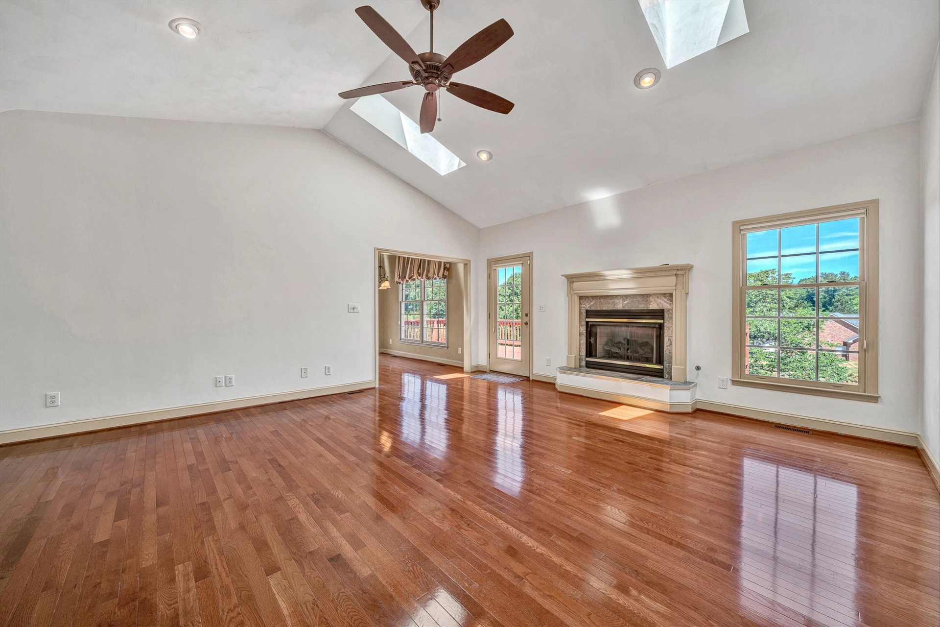 3723 Renfield DR SW - Photo 9