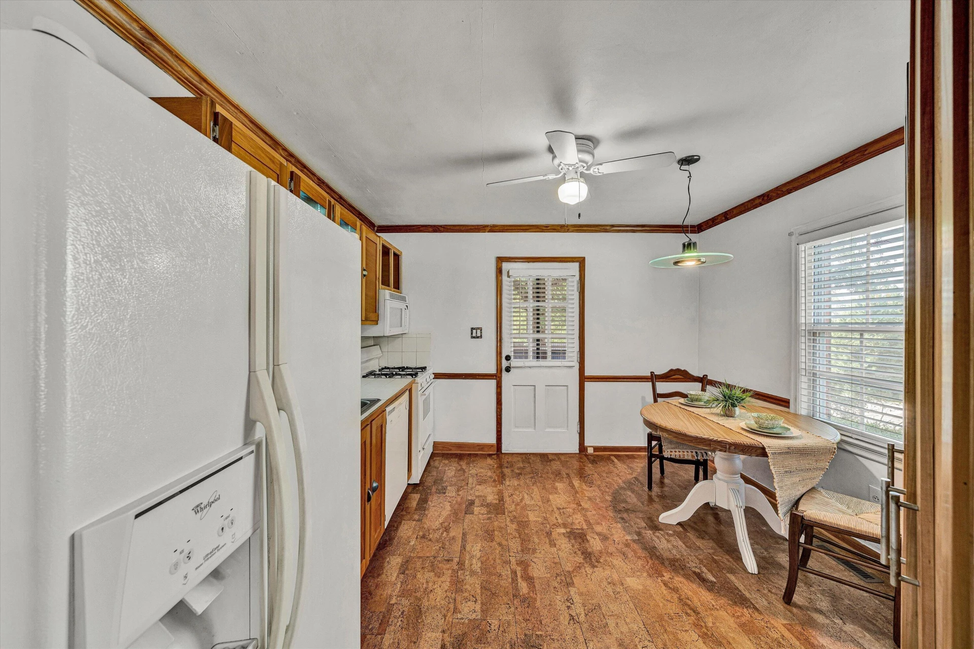 2750 Derwent DR SW - Photo 8