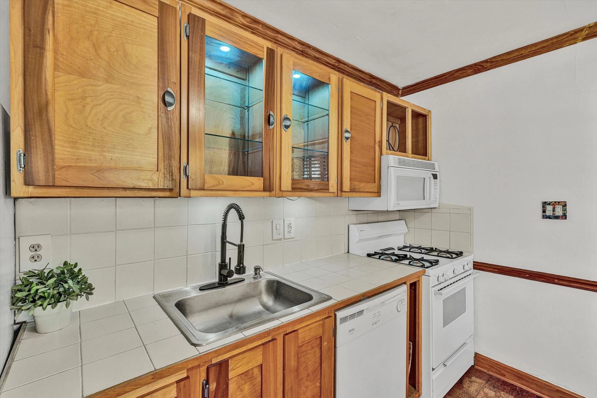 2750 Derwent DR SW - Photo 11