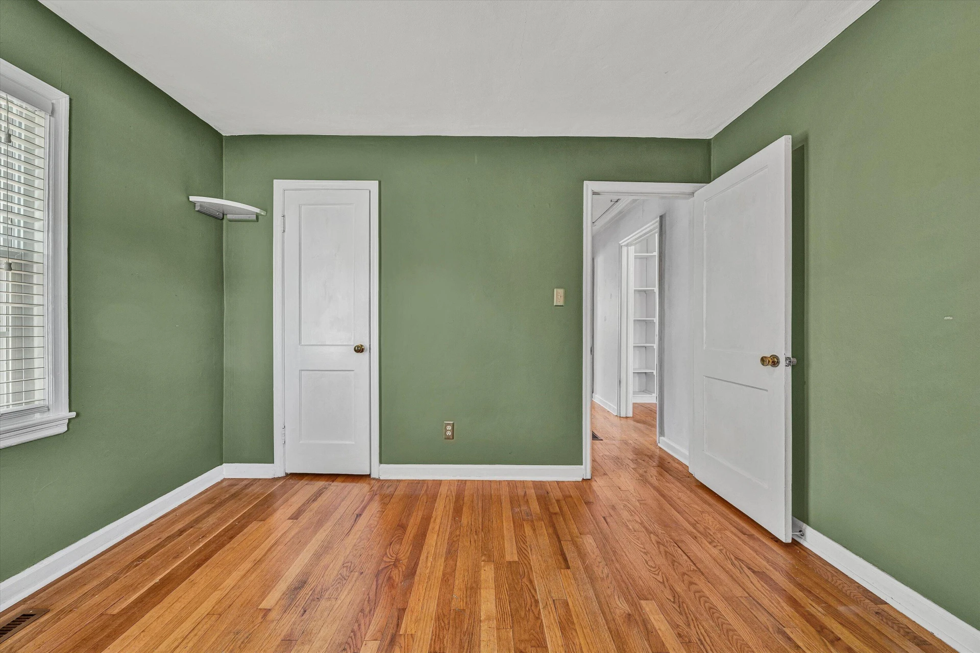 2750 Derwent DR SW - Photo 14