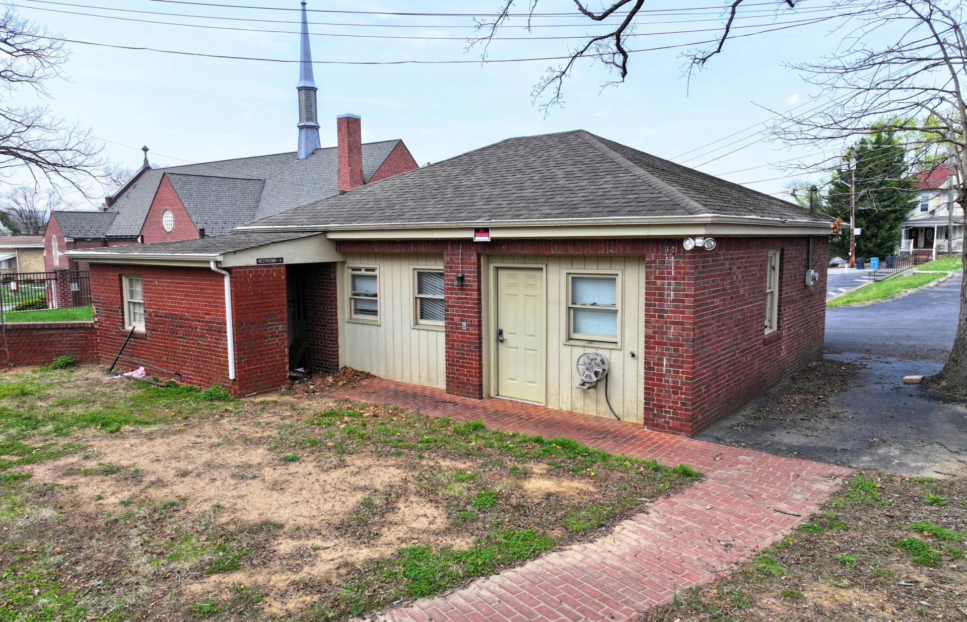 317 Washington AVE SW - Photo 12