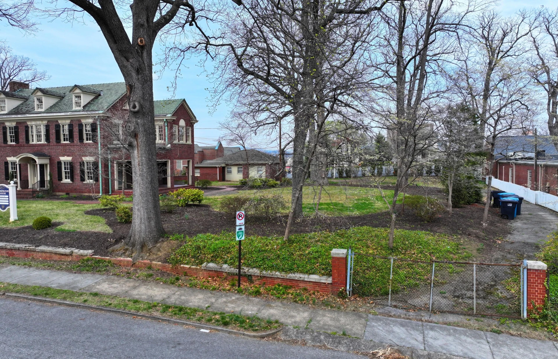 317 Washington AVE SW - Photo 16