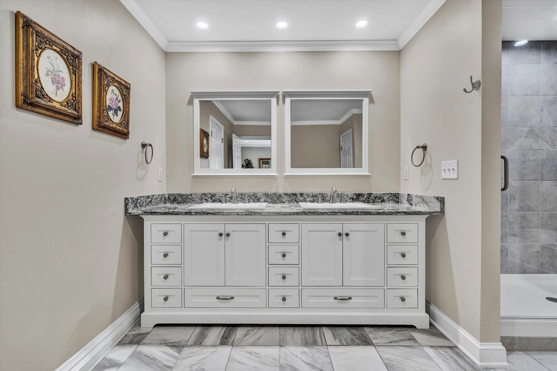 763 OAKWOOD DR SW - Photo 24