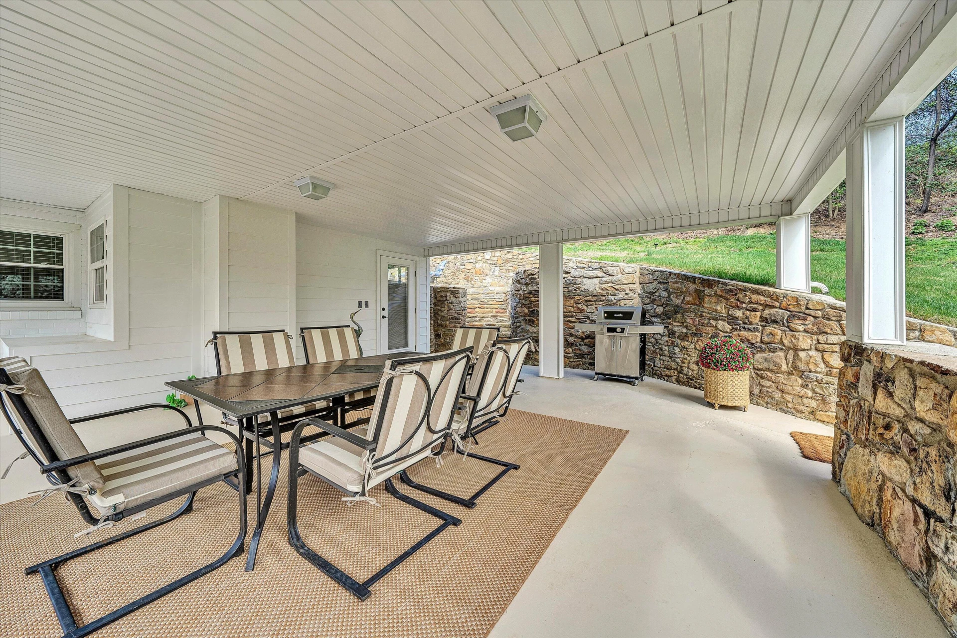 763 OAKWOOD DR SW - Photo 36