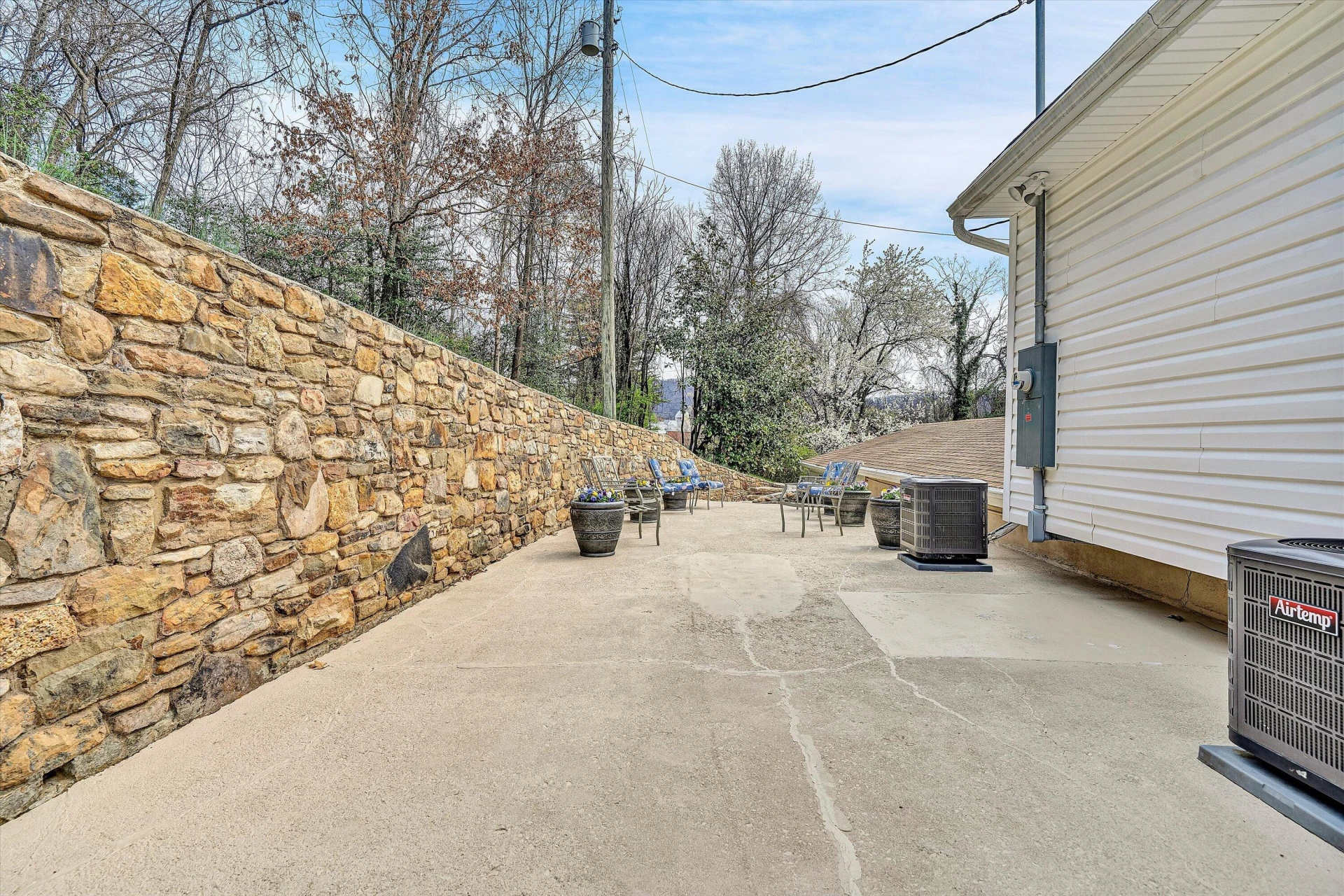 763 OAKWOOD DR SW - Photo 39
