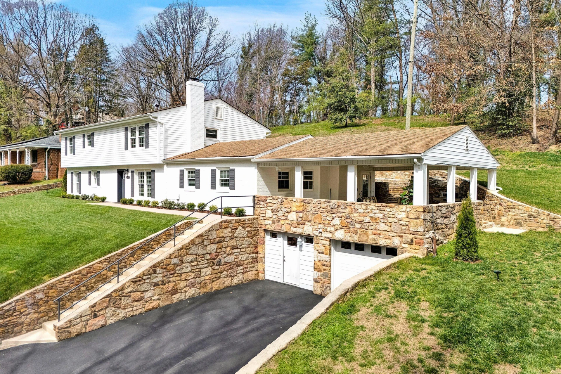 763 OAKWOOD DR SW - Photo 3
