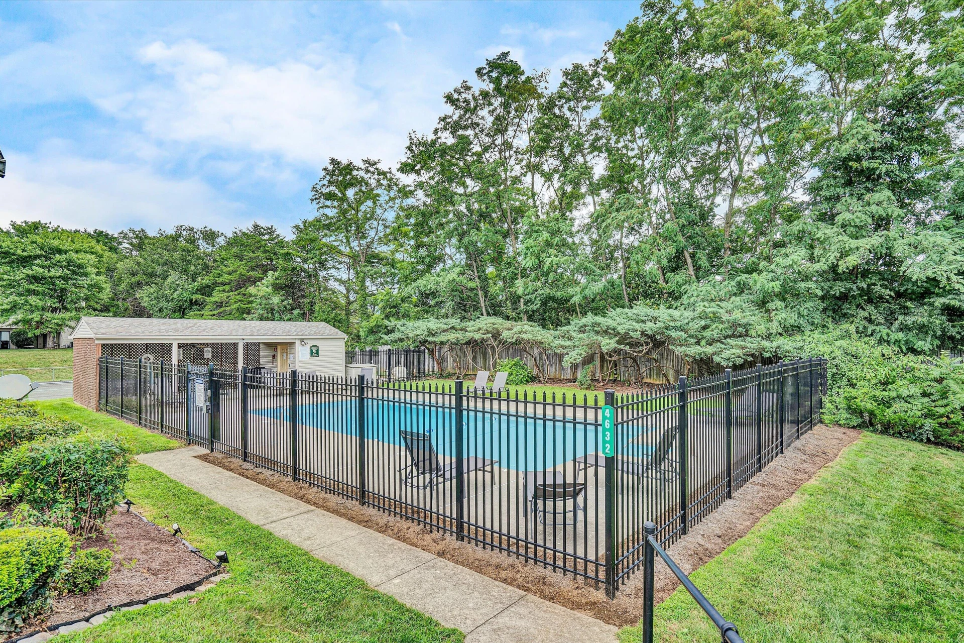 4715 Oakcliff DR - Photo 25