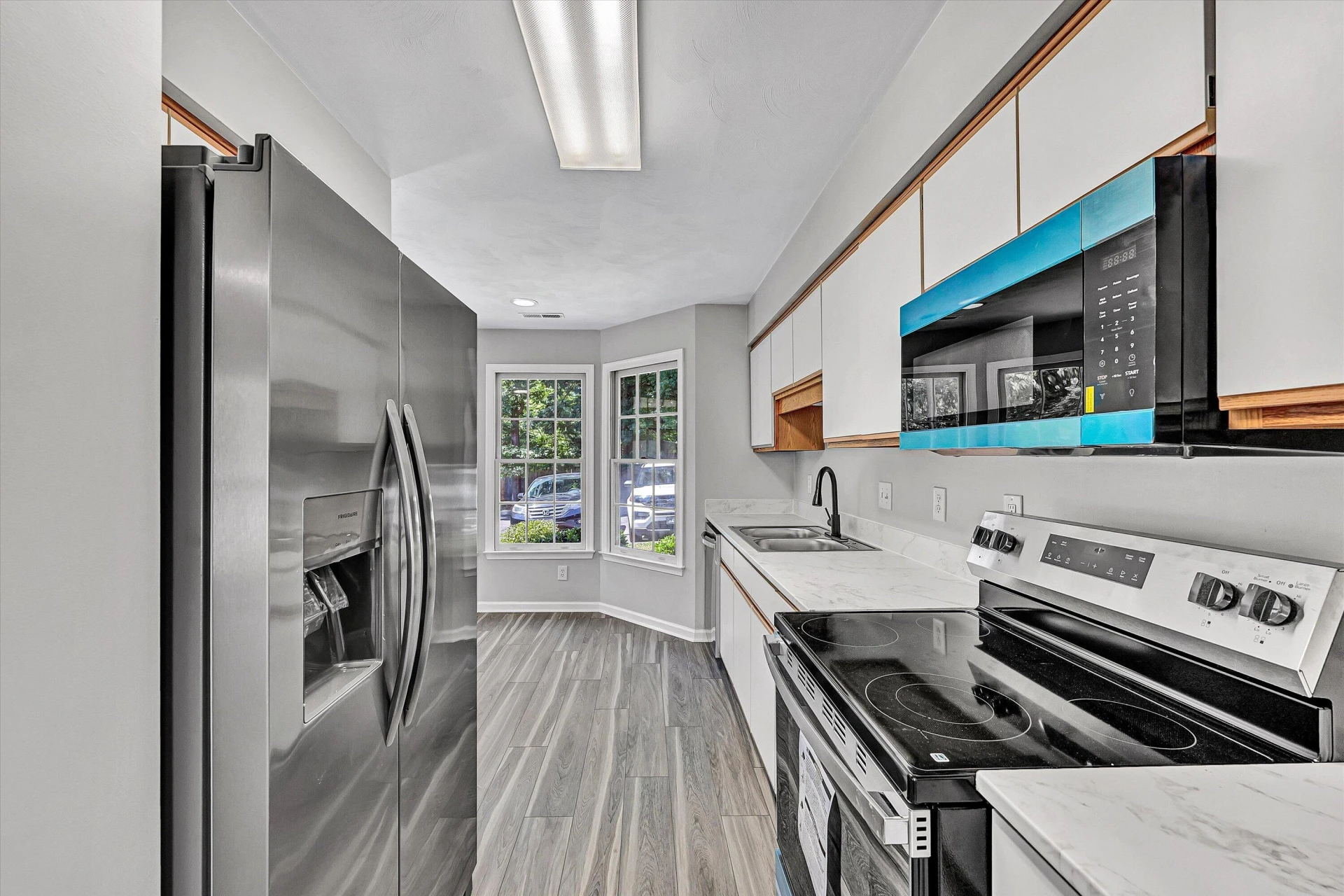4715 Oakcliff DR - Photo 9