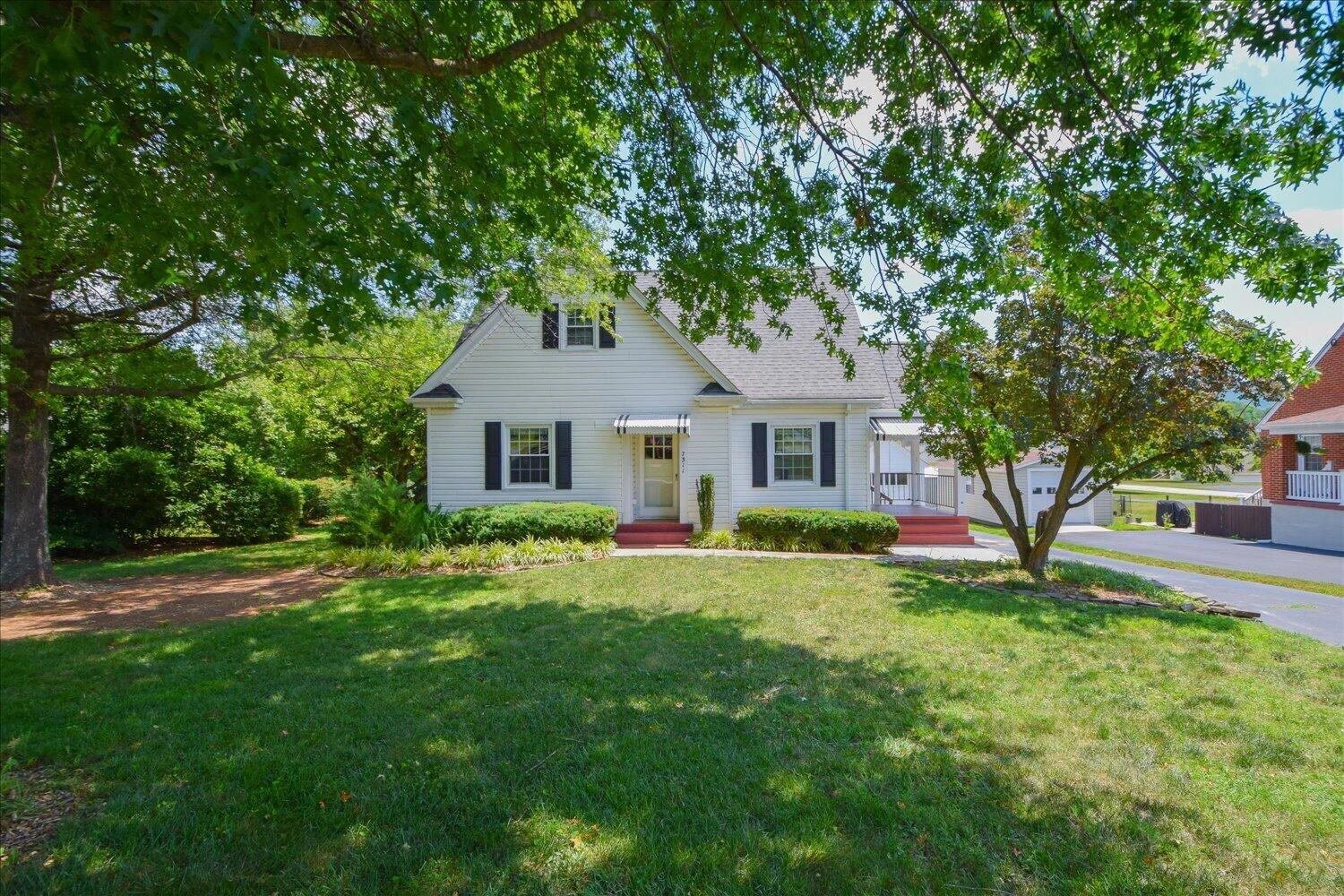 7311 Sunnybrook DR - Photo 2