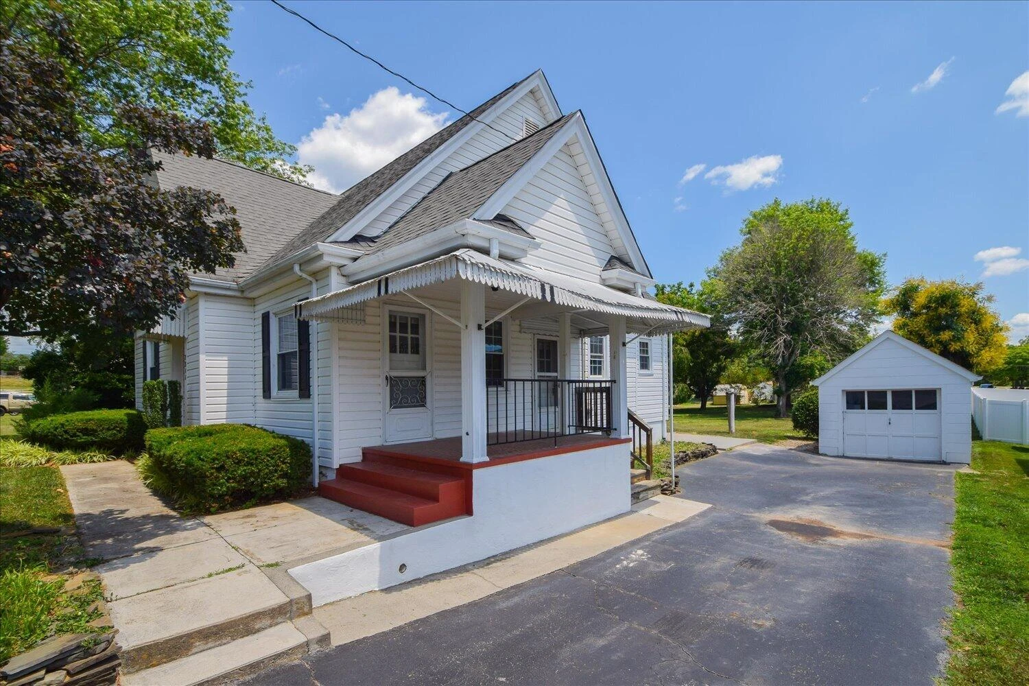 7311 Sunnybrook DR - Photo 3