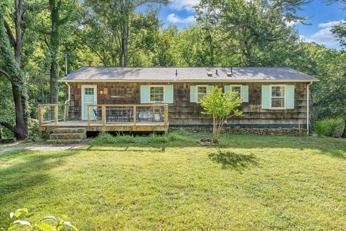 3003 Northridge RD